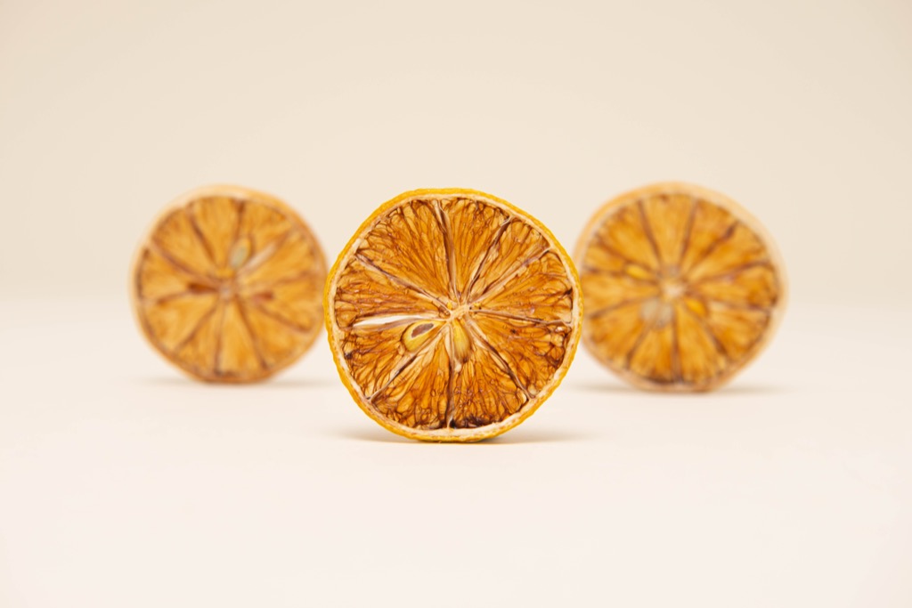 Lemon - Fine Cut - Hanging Retail Pouch for wholesale by DEHY