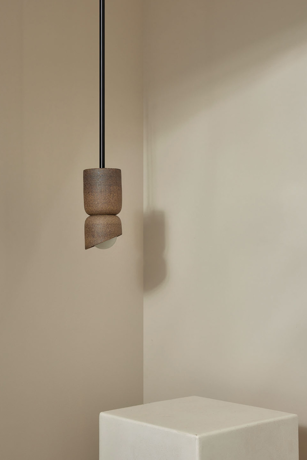 Terra 1.5 Pendant Light - Solid Rod Clay, Brushed Black