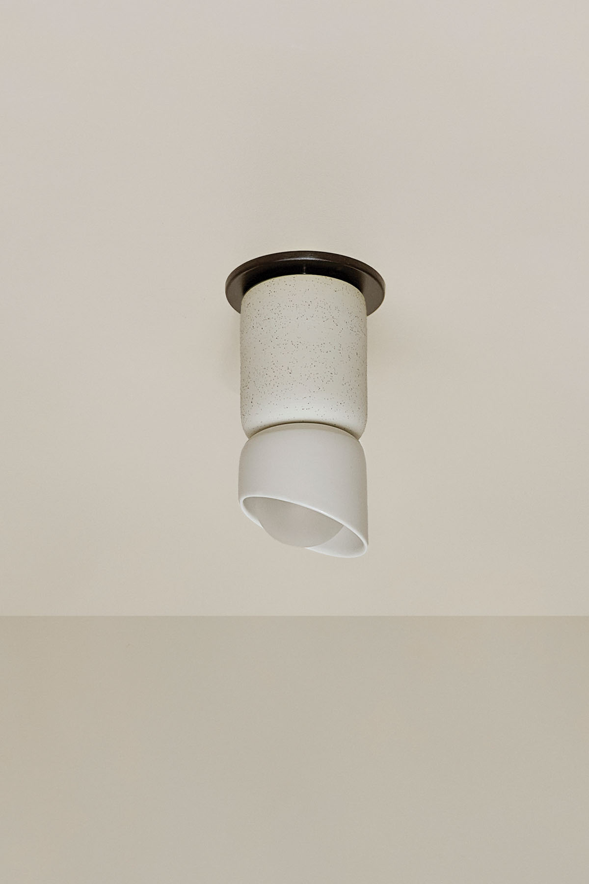 Terra 1.5 Ceiling Light Vanilla Bean, Brushed Black Slim Base Junction Box Adaptor
