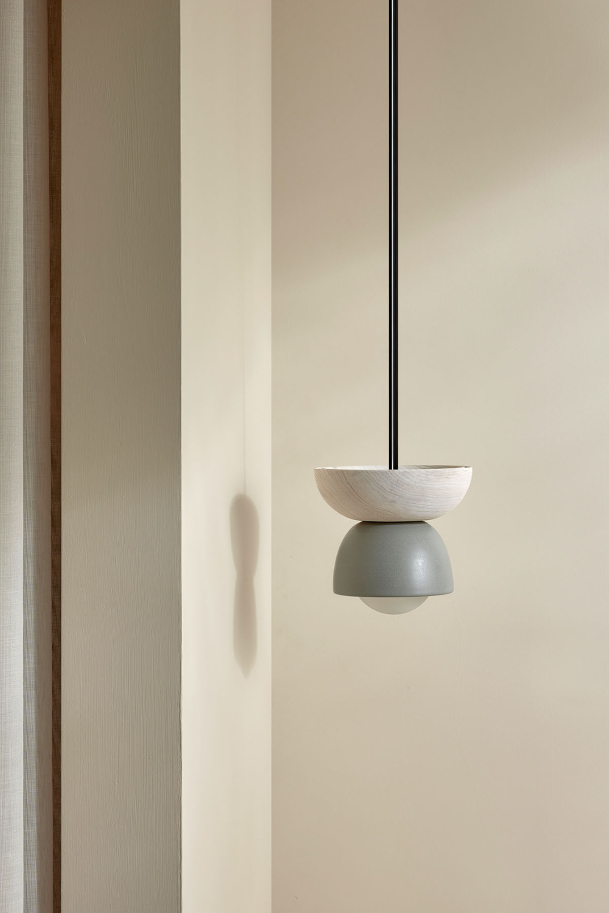 Terra 00 Pendant Light - Solid Rod Fog, Bleached Ash, Brushed Black