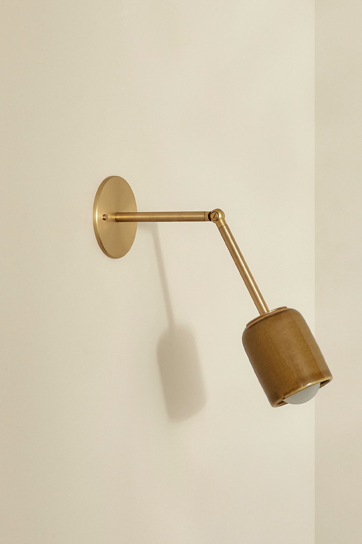 Terra 1 Long Wall Light Chartreuse, Brass, IP44
