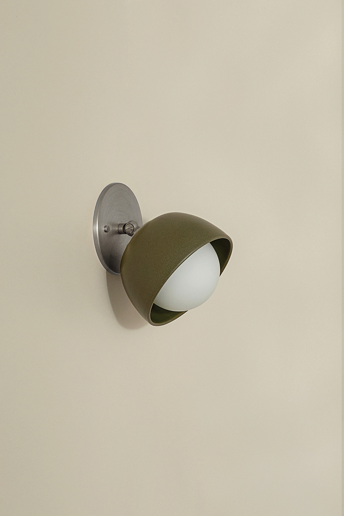 Terra 0 Short Surface Sconce Olive, Brushed Nickel, IP44