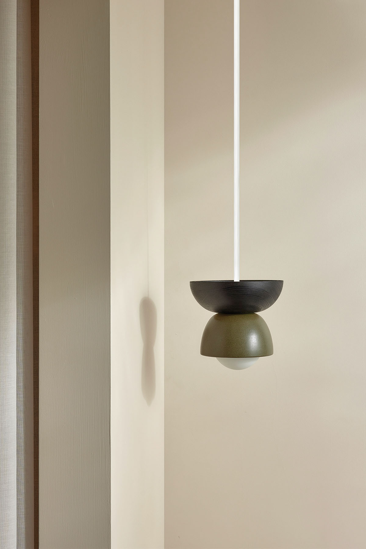 Terra 00 Pendant Light - Solid Rod Olive, Blackened Ash, White Satin