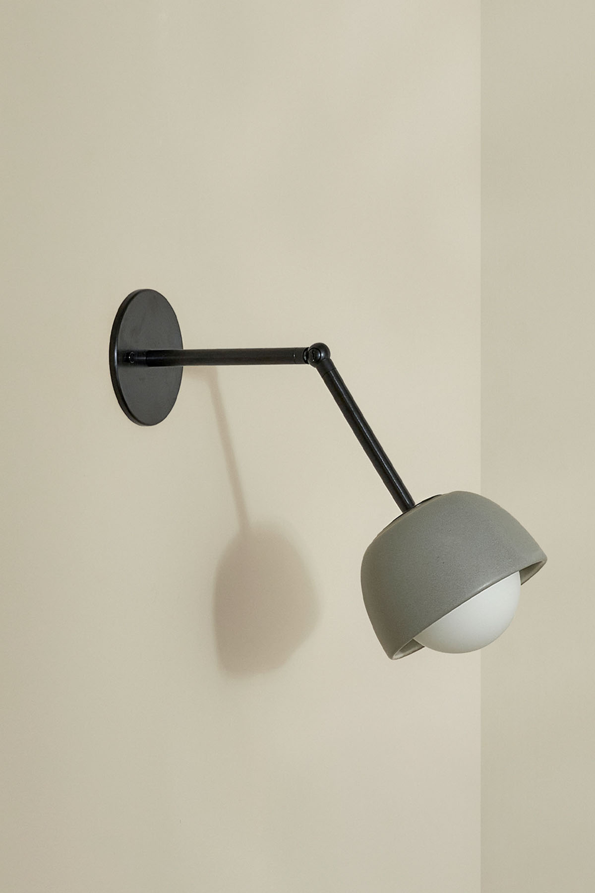 Terra 0 Long Wall Light Fog, Brushed Black, IP44