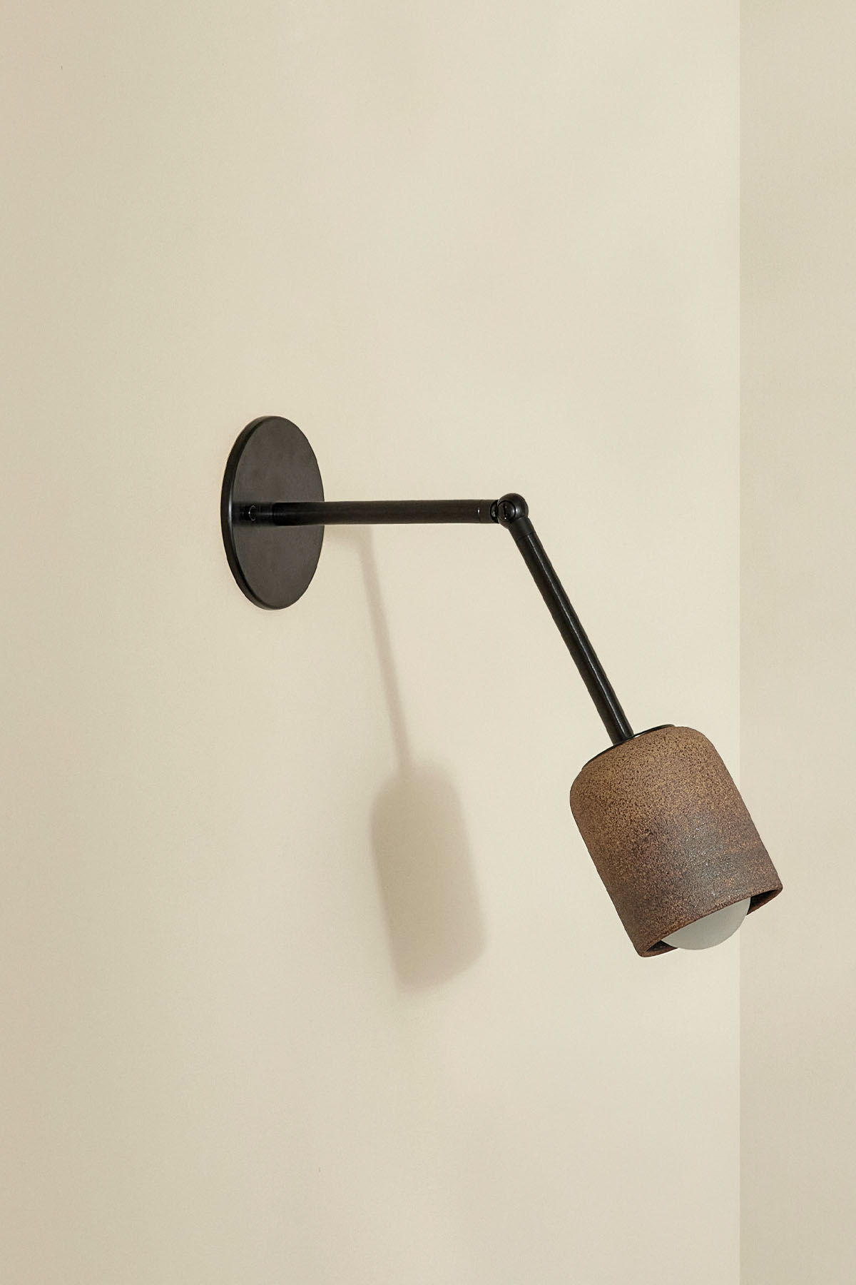 Terra 1 Long Wall Light Clay, Brushed Black, IP44