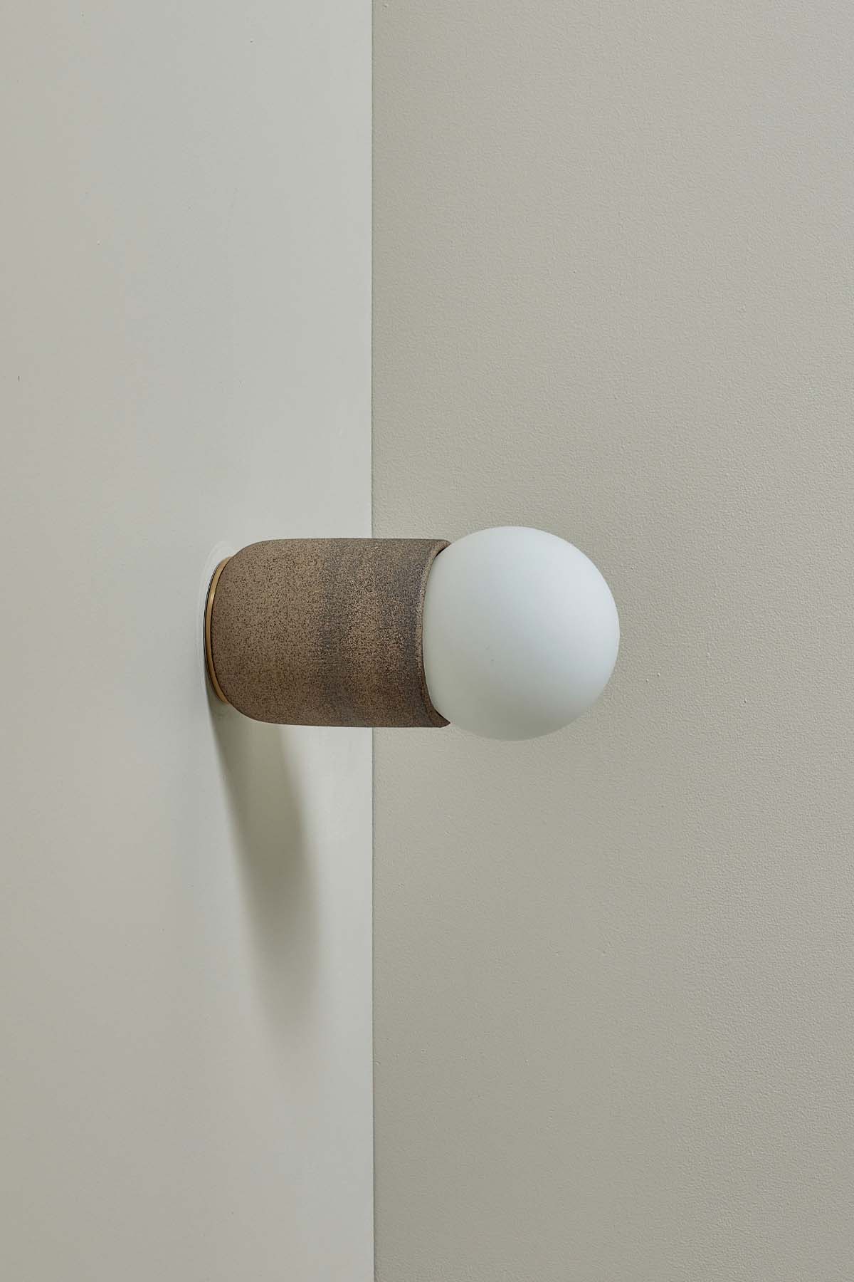 Terra 1 Surface Sconce Clay, Brass