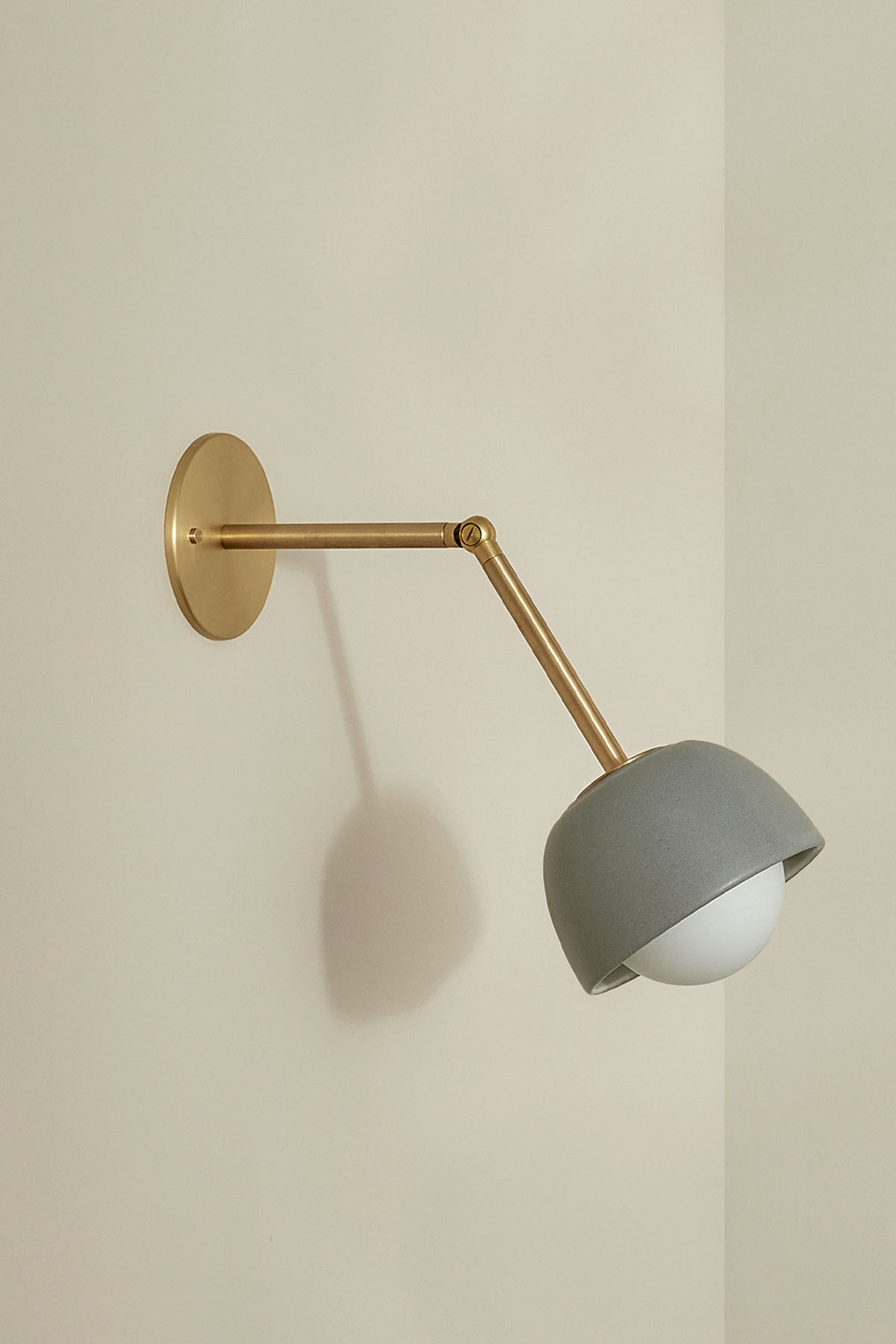 Terra 0 Long Wall Light Fog, Brass, IP44