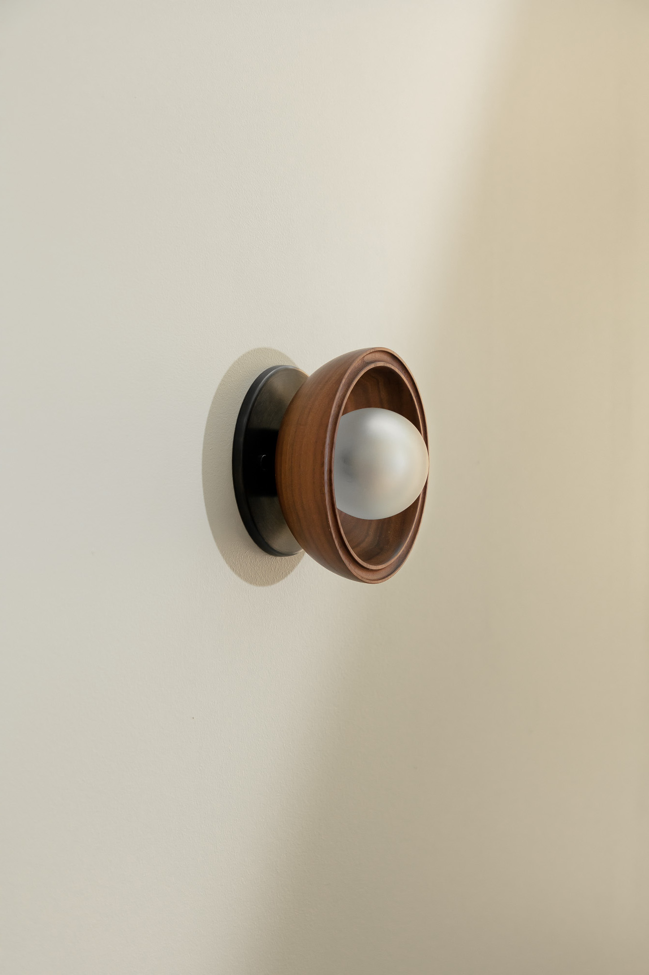 Selene Surface Sconce Mini Walnut & Brushed Black