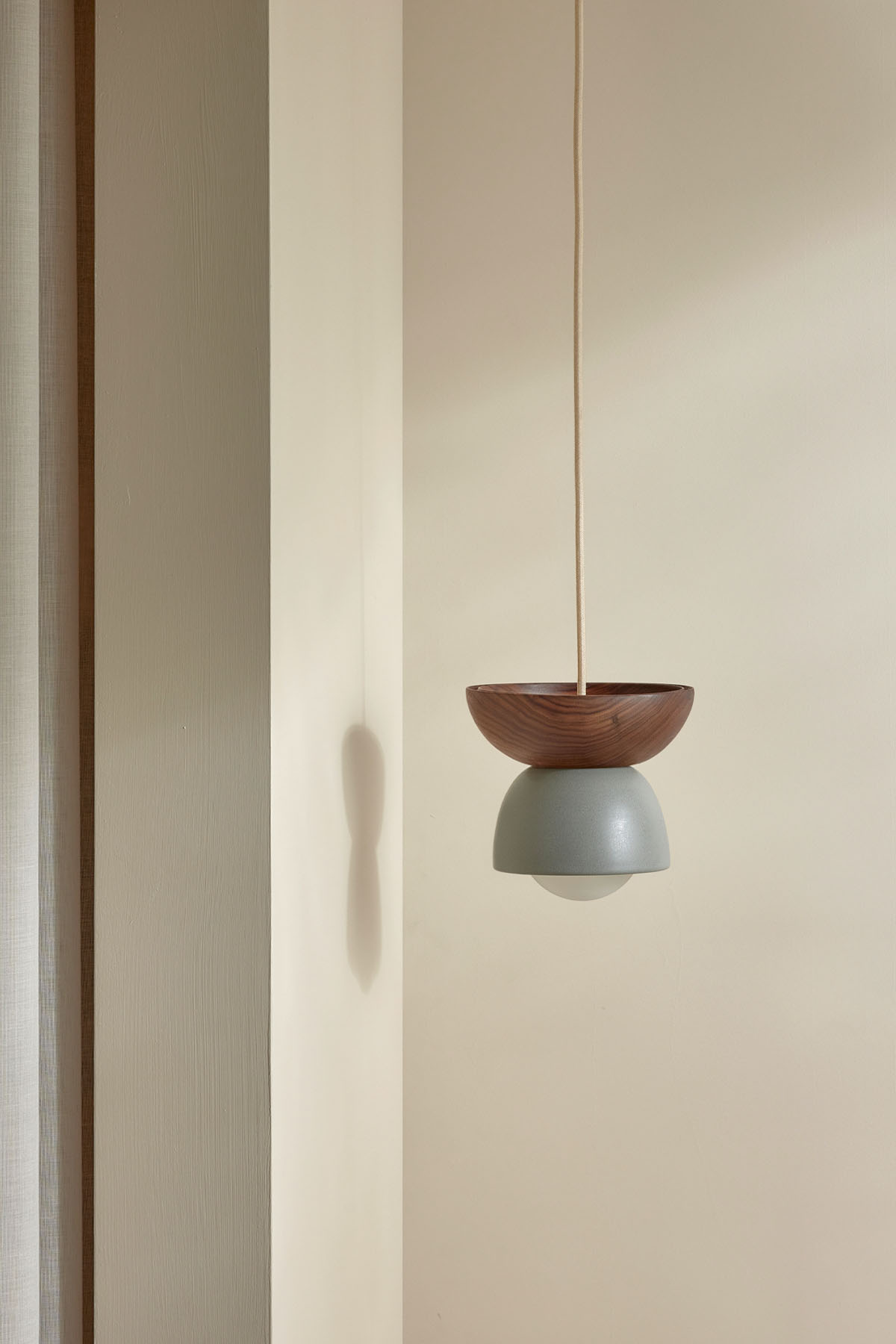 Terra 00 Pendant Light - Fabric Fog, Walnut, White Satin