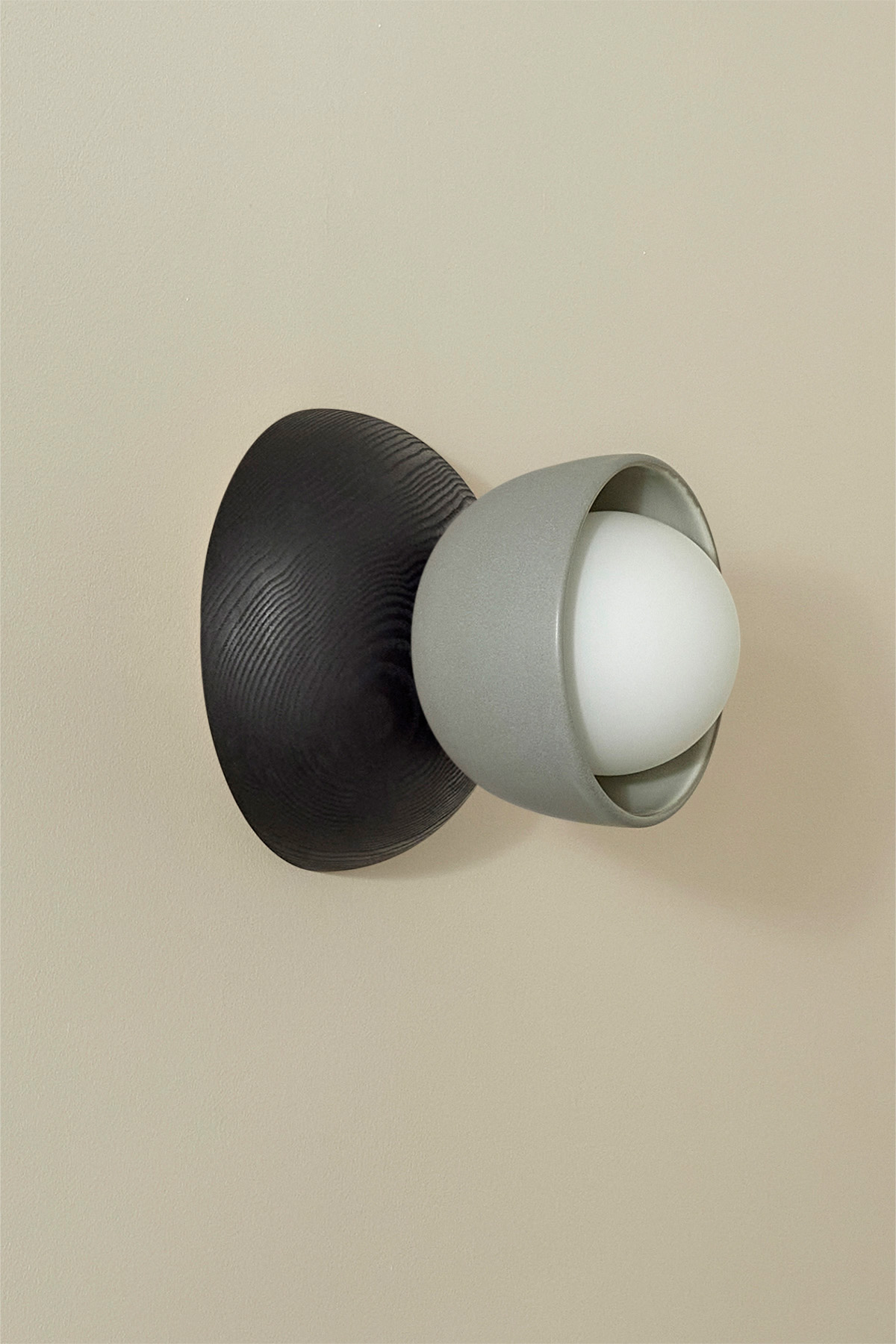 Terra 00 Surface Sconce Fog, Blackened Ash