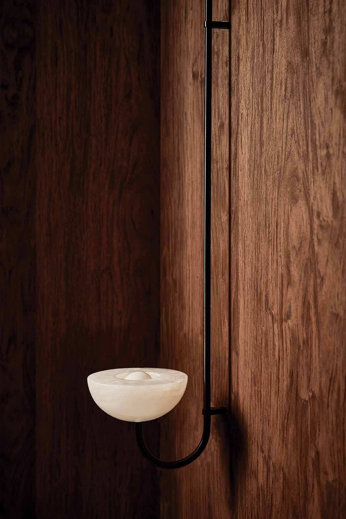 Aurelia Wall Light Small Cornice White Onyx & Brushed Black