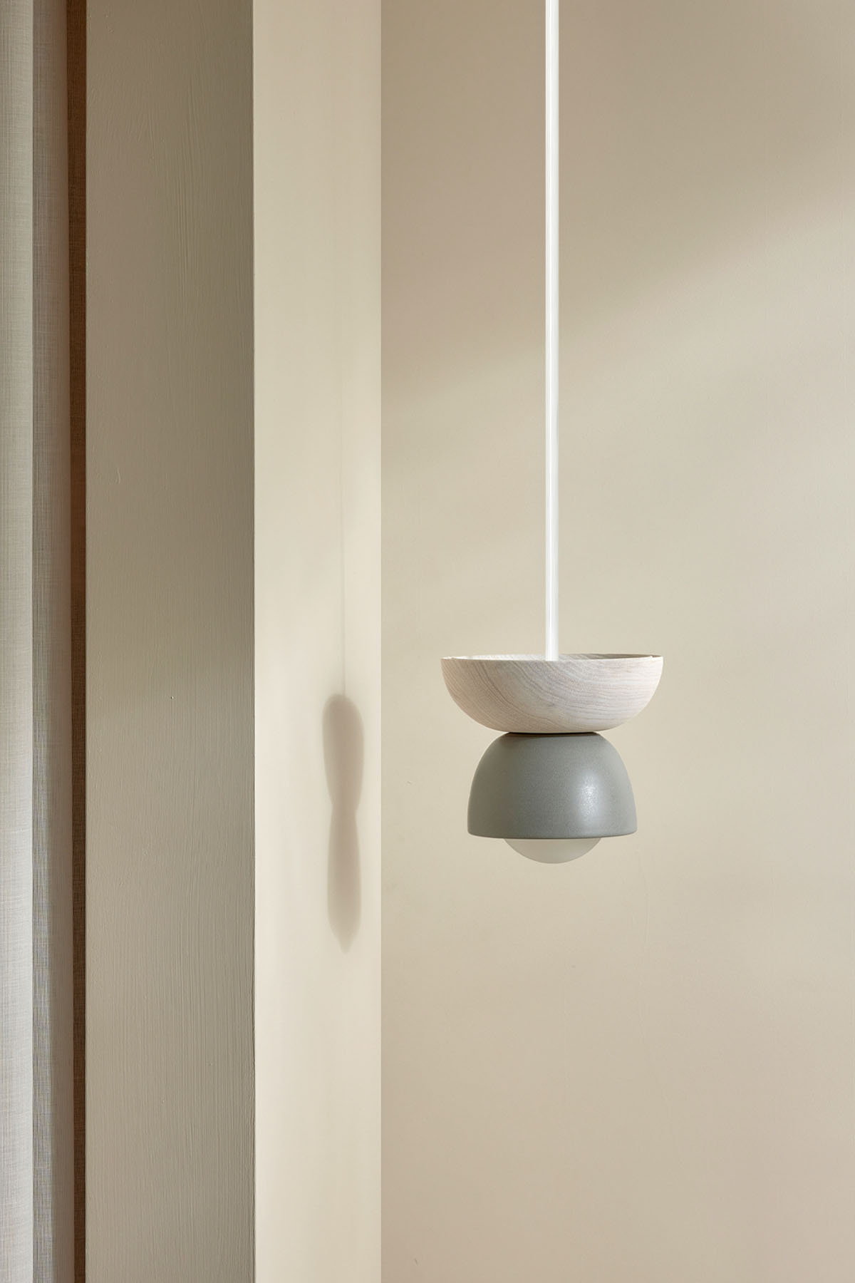 Terra 00 Pendant Light - Solid Rod Fog, Bleached Ash, White Satin