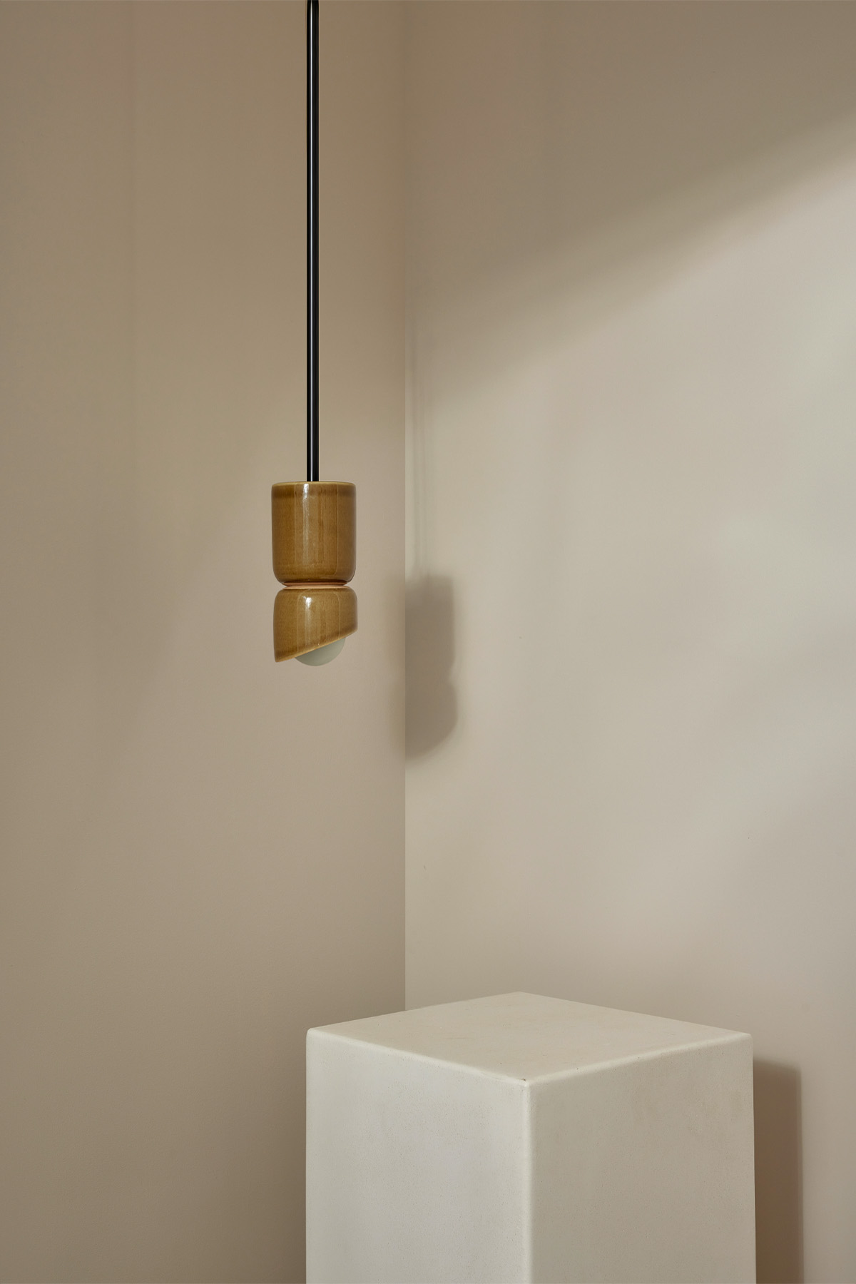 Terra 1.5 Pendant Light - Solid Rod Chartreuse, Brushed Black