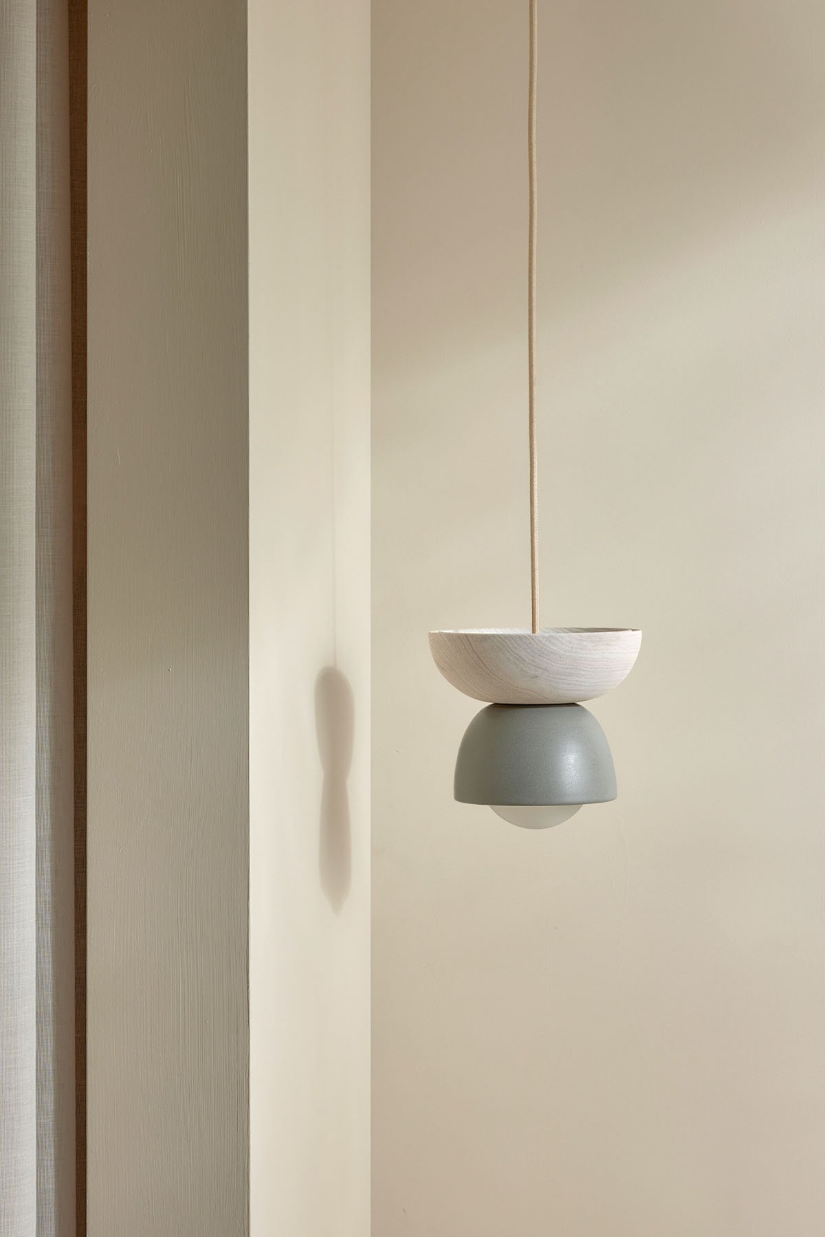 Terra 00 Pendant Light - Fabric Fog, Bleached Ash, Brass