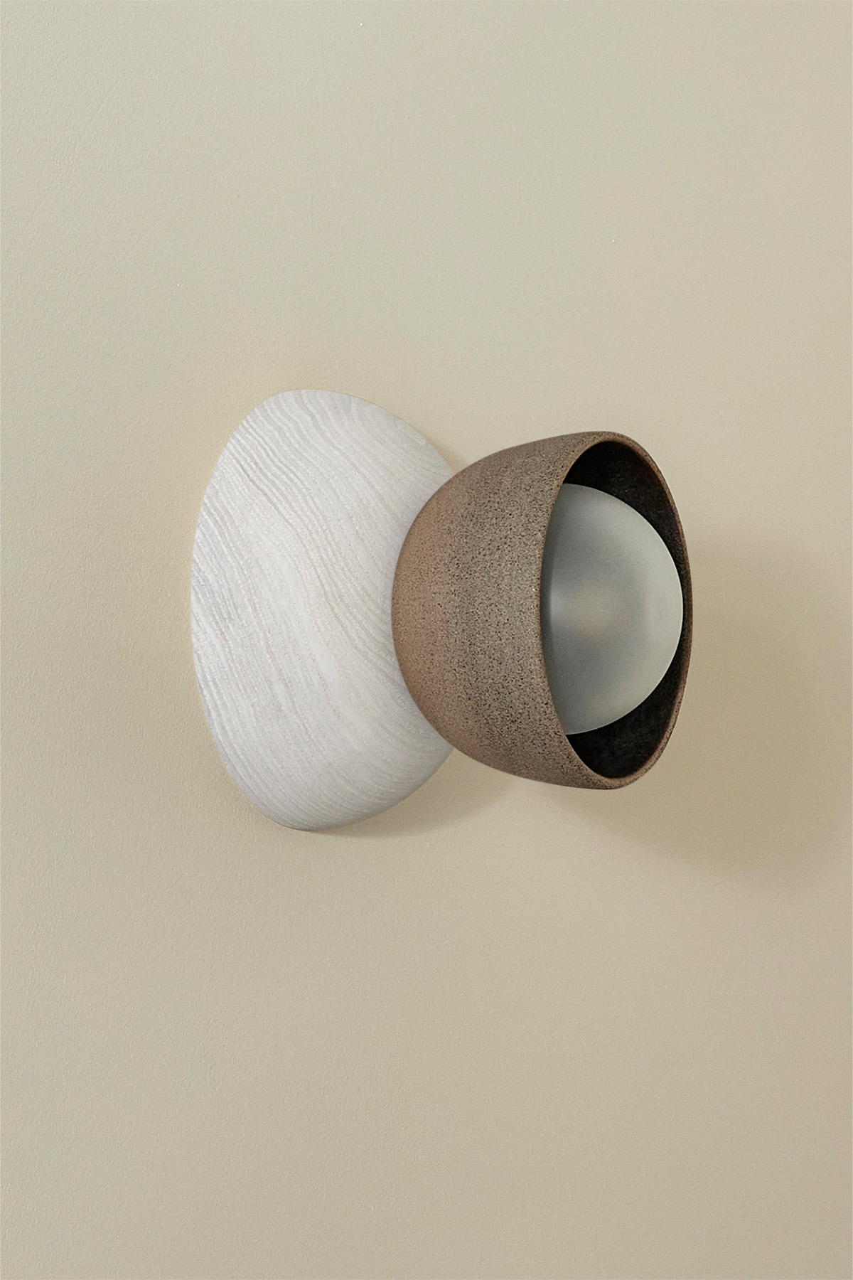 Terra 00 Surface Sconce Clay, Bleached Ash