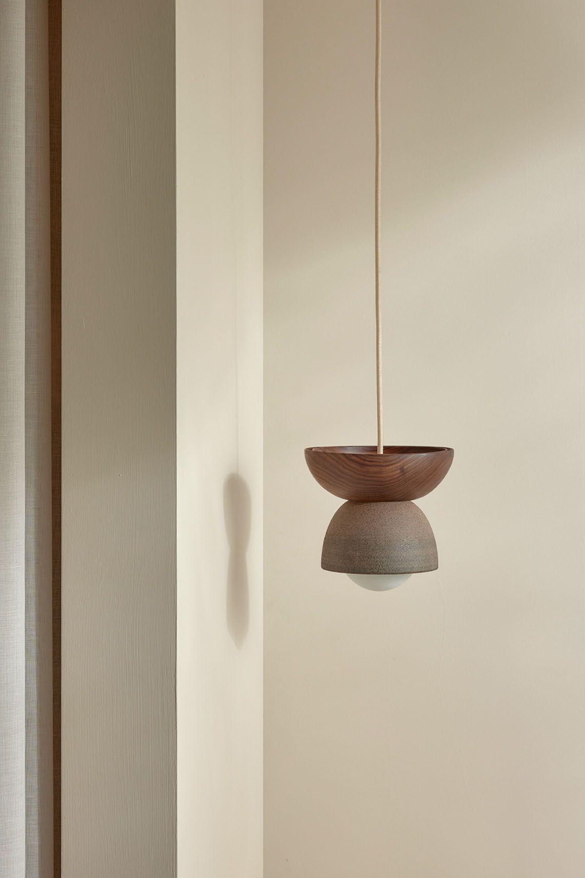 Terra 00 Pendant Light - Fabric Clay, Walnut, White Satin