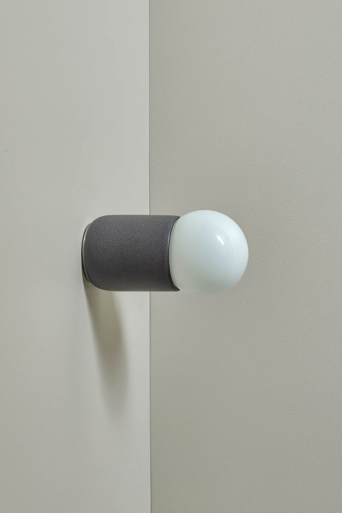 Terra 1 Surface Sconce Lead, Brushed Nickel
