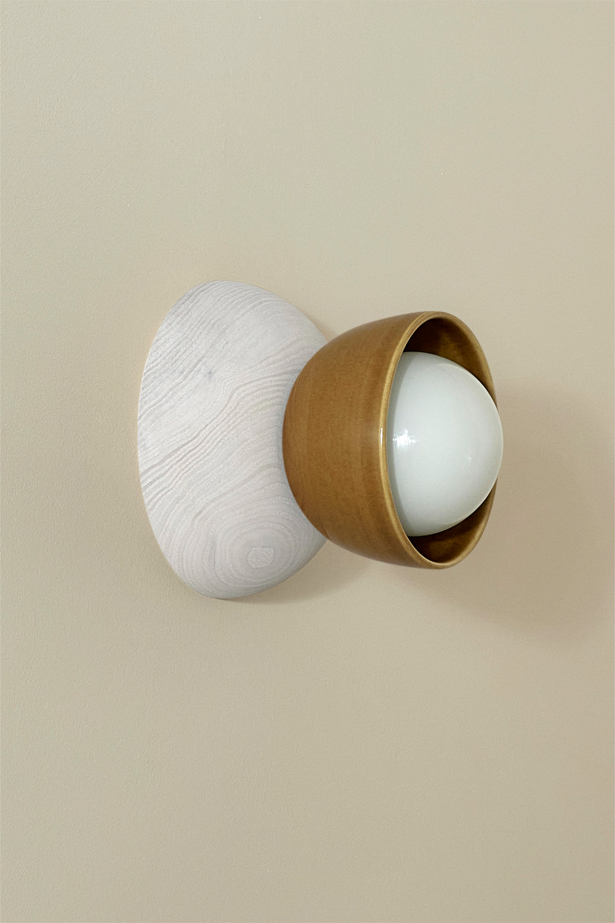 Terra 00 Surface Sconce Chartreuse, Bleached Ash