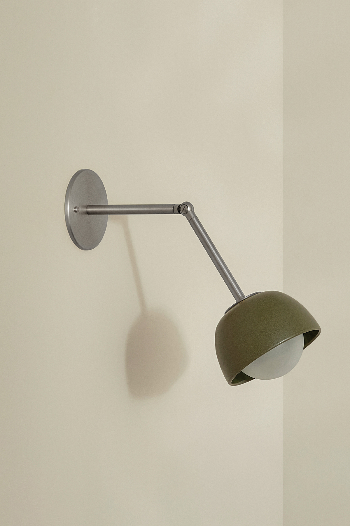 Terra 0 Long Wall Light Olive, Brushed Nickel, IP44