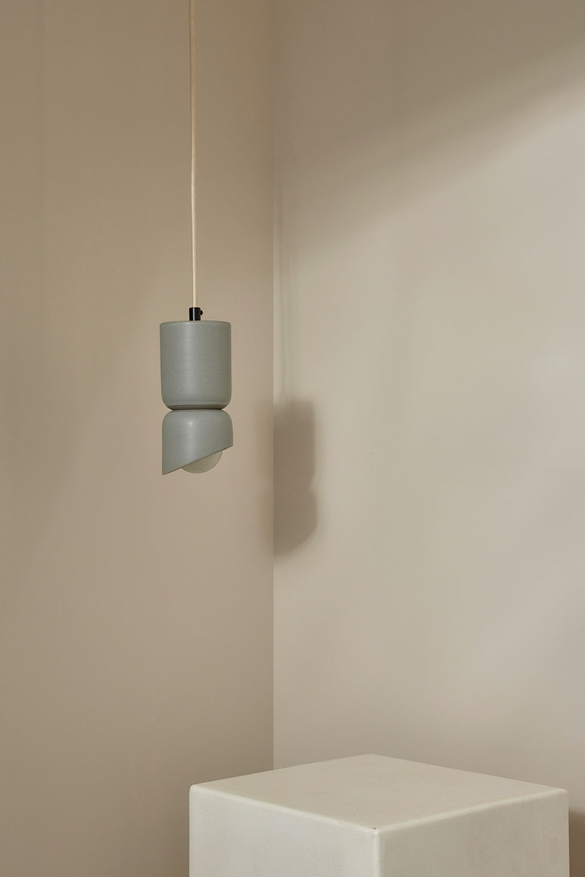 Terra 1.5 Pendant Light - Fabric Fog, Brushed Black