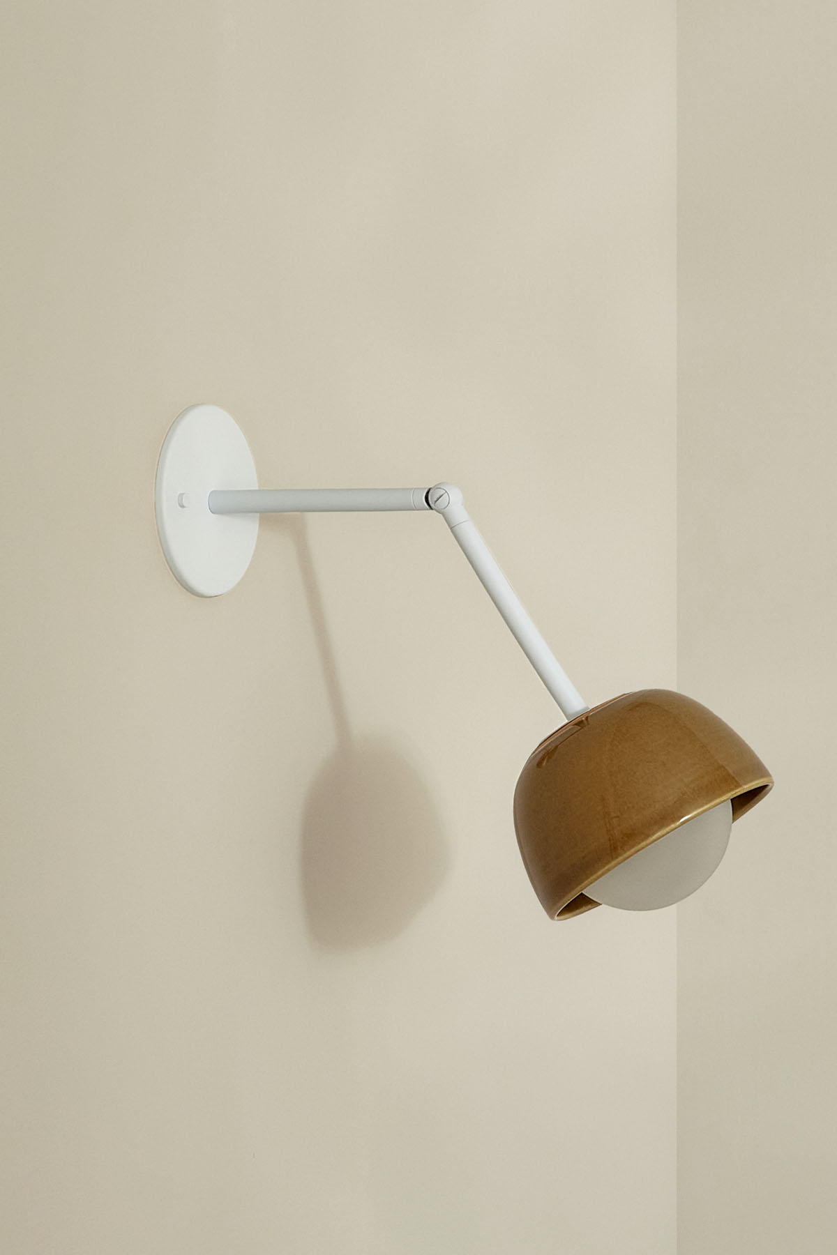 Terra 0 Long Wall Light Chartreuse, White Satin, IP44
