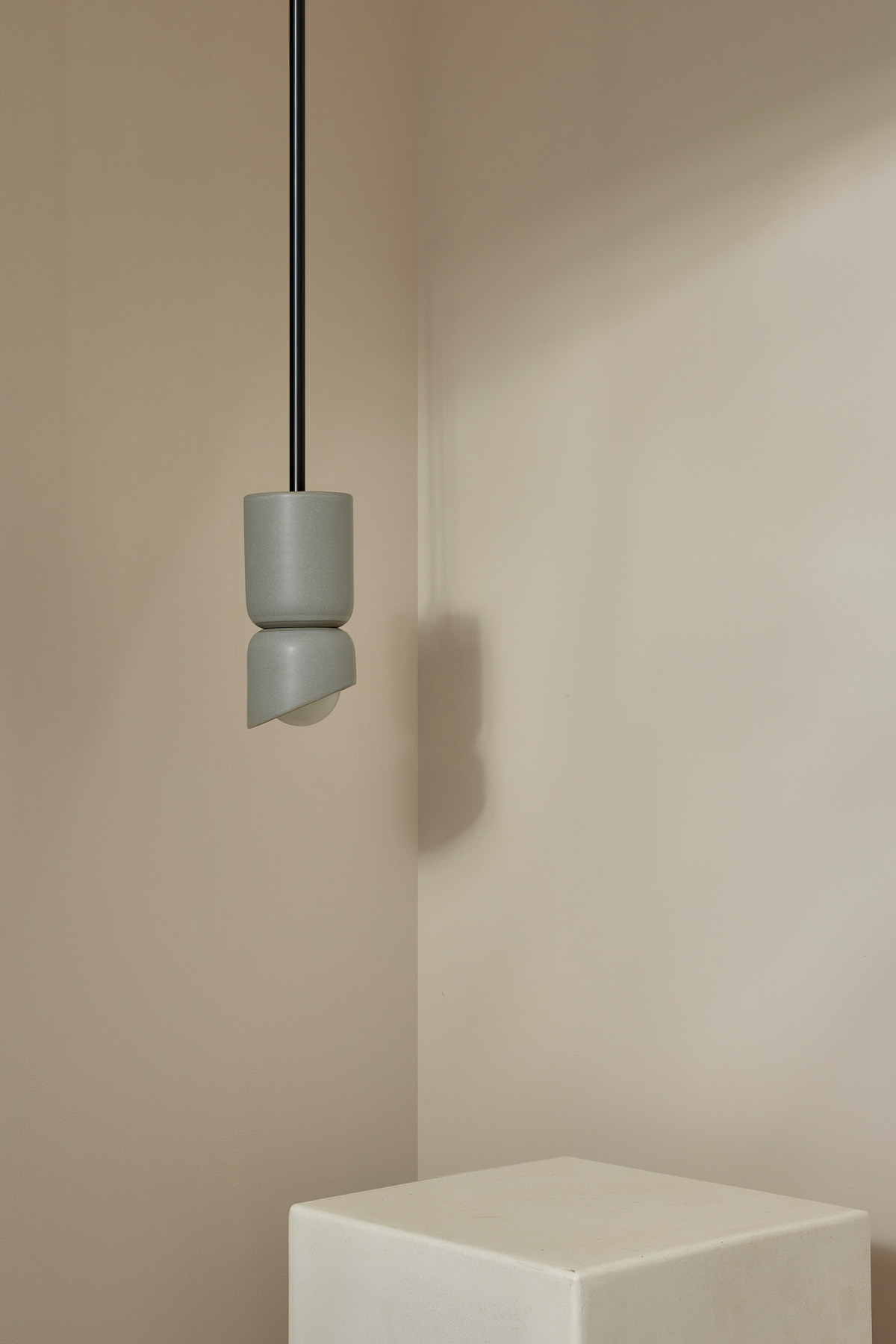 Terra 1.5 Pendant Light - Solid Rod Fog, Brushed Black