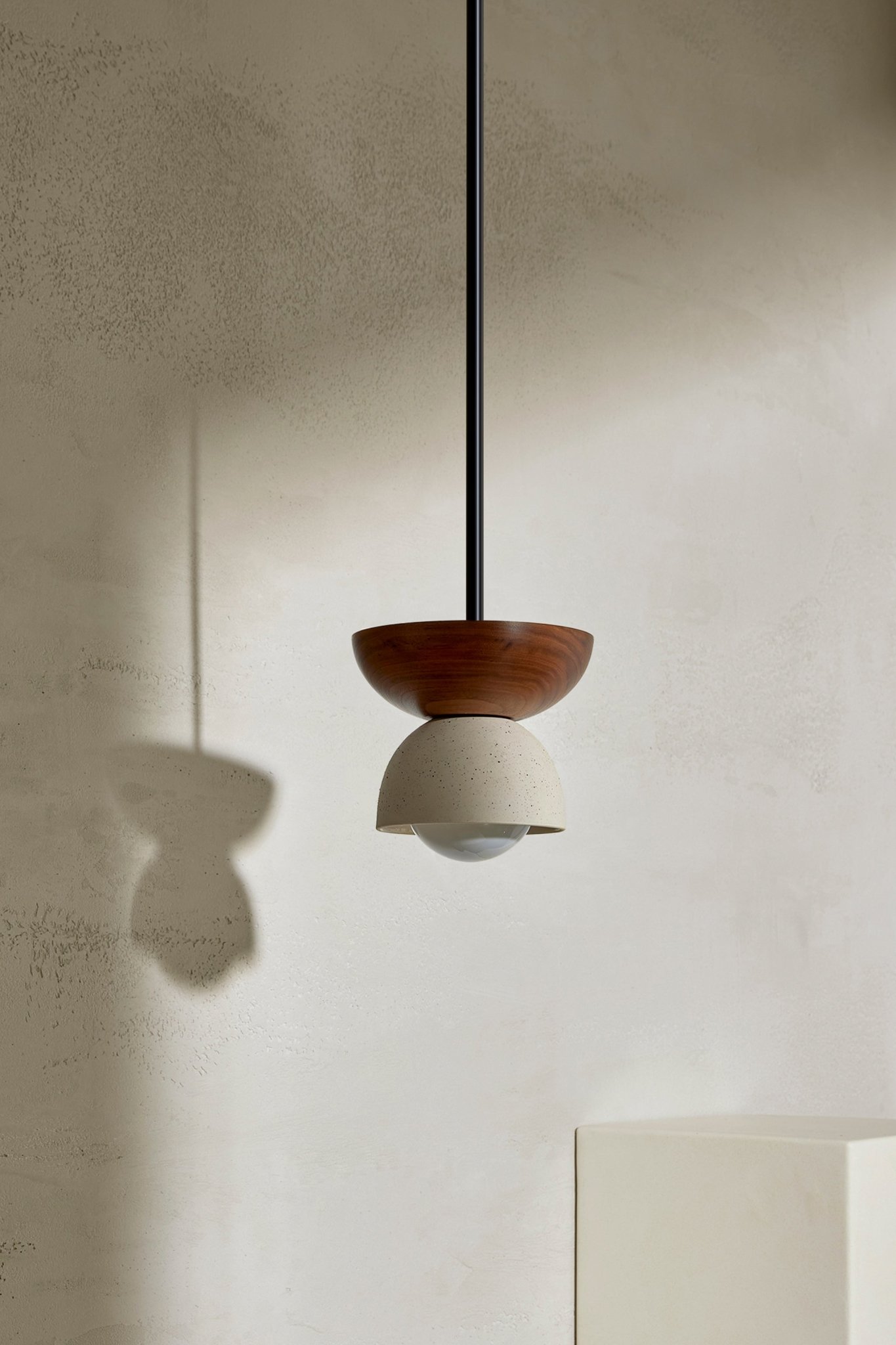 Terra 00 Pendant Light - Solid Rod Vanilla Bean, Walnut, Brushed Black